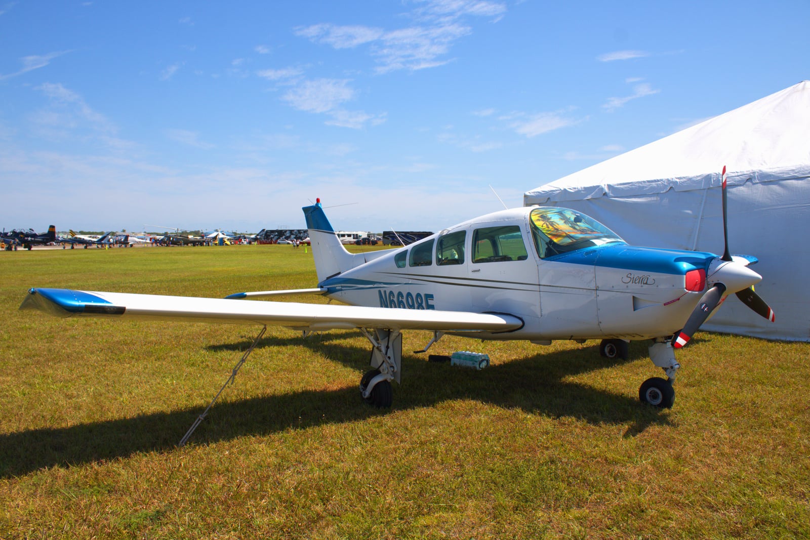 Beechcraft Sierra C24R in flight