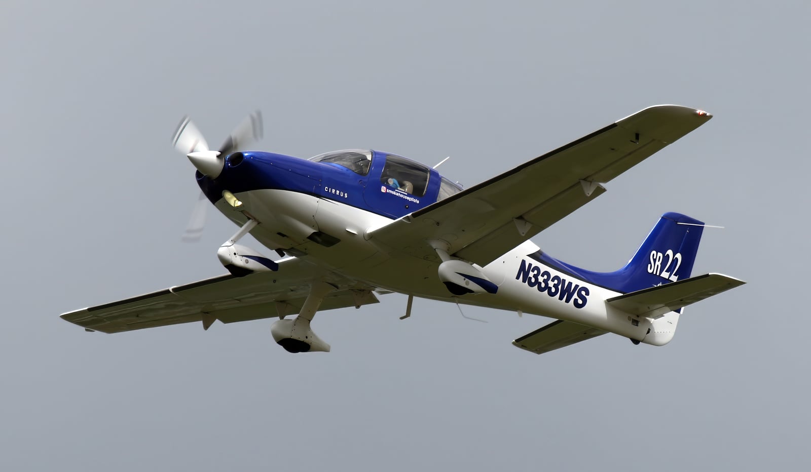 Cirrus SR22 G3 with CAPS parachute system