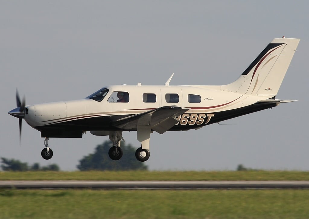 Piper PA-46-350P Malibu Mirage in cruise flight