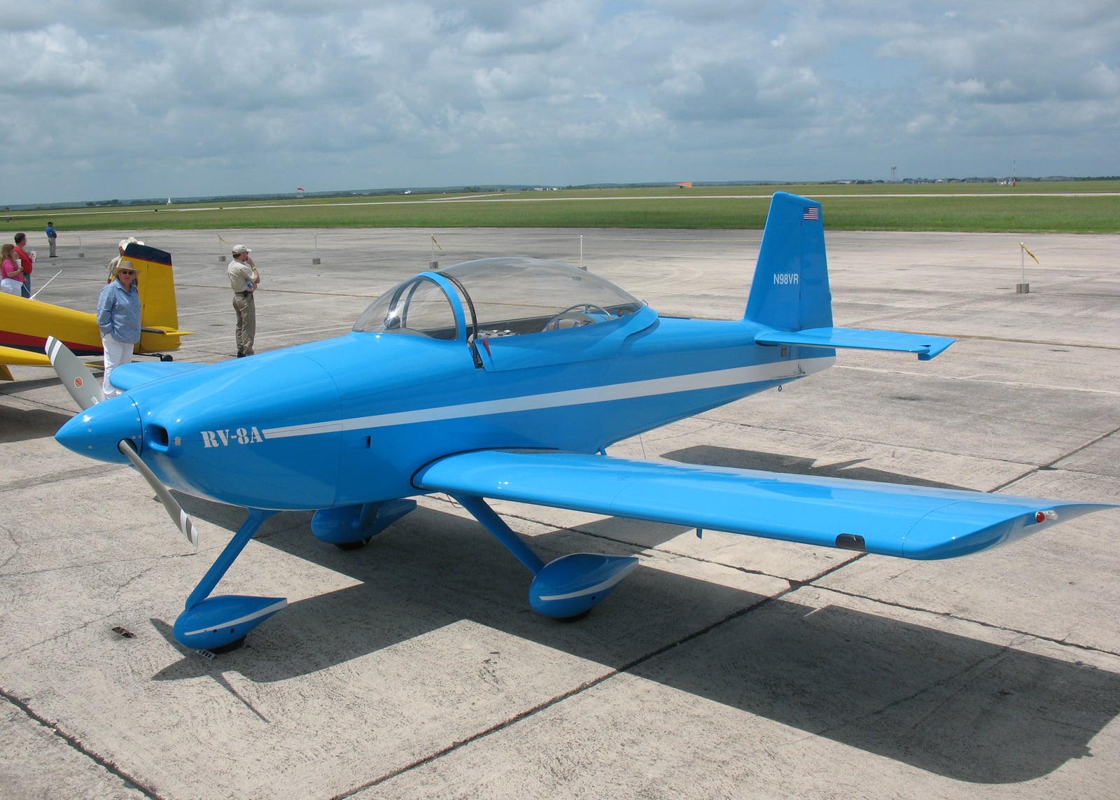 Van's RV-8 in formation flight, three-quarter view